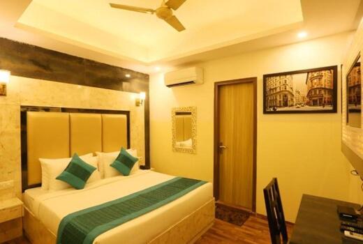 Hotel Plazzo Yeni Delhi Dış mekan fotoğraf
