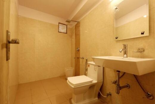 Hotel Plazzo Yeni Delhi Dış mekan fotoğraf